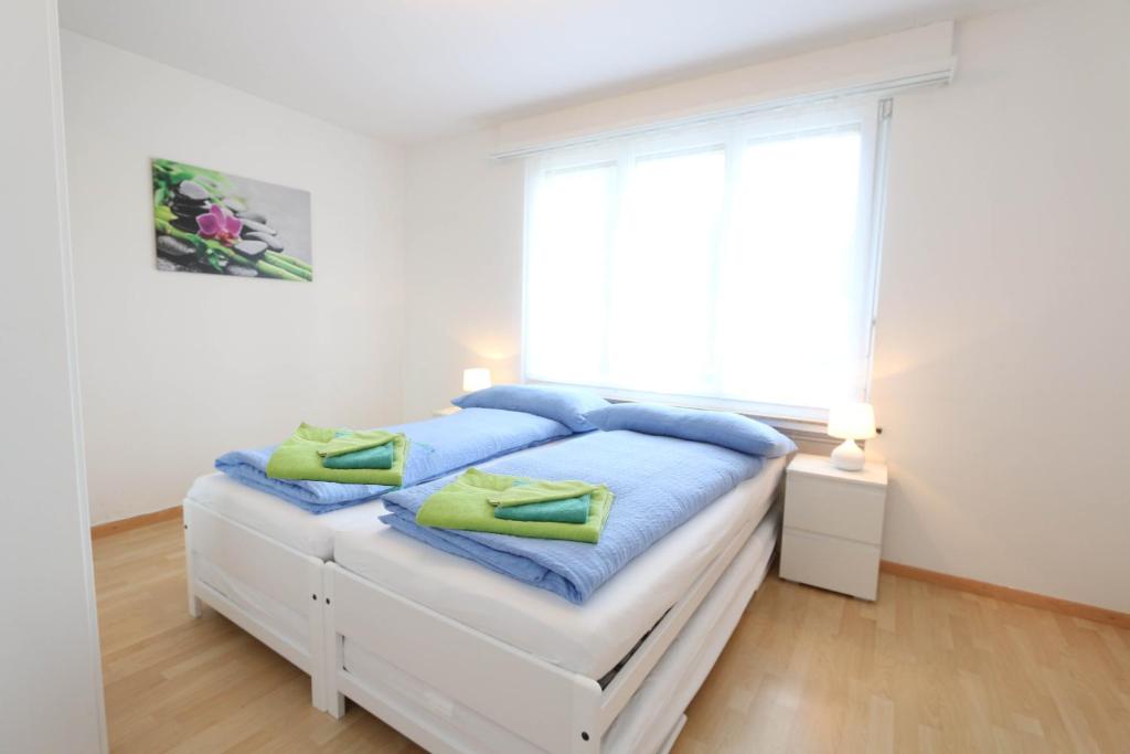 Apartment Bünda room 4